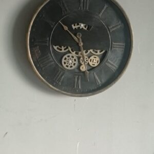 Wall Clock with Moving Gears 4