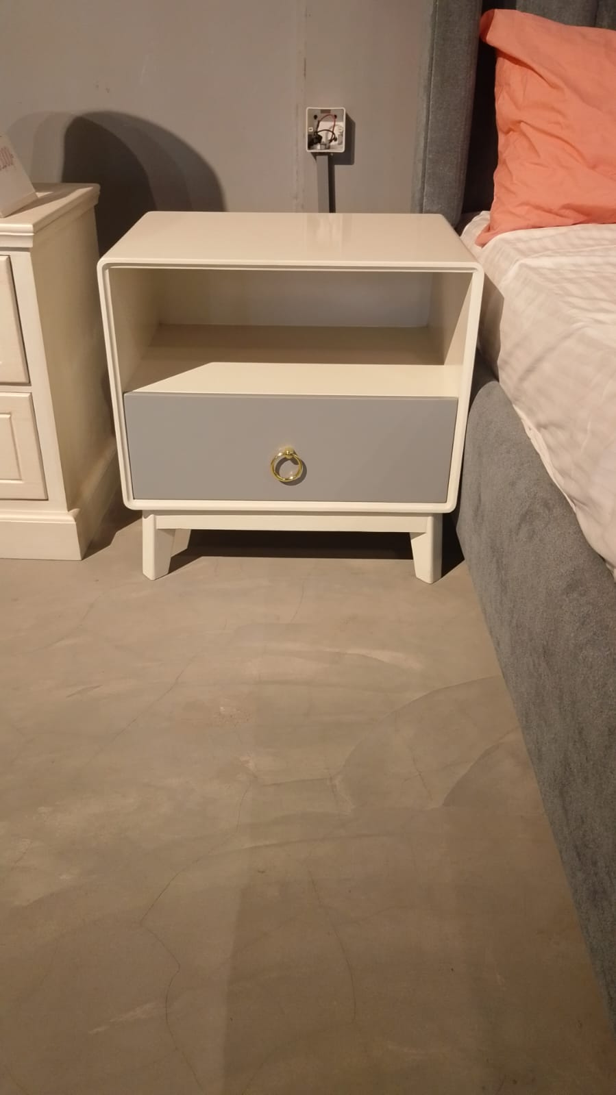 Bed Side table-1